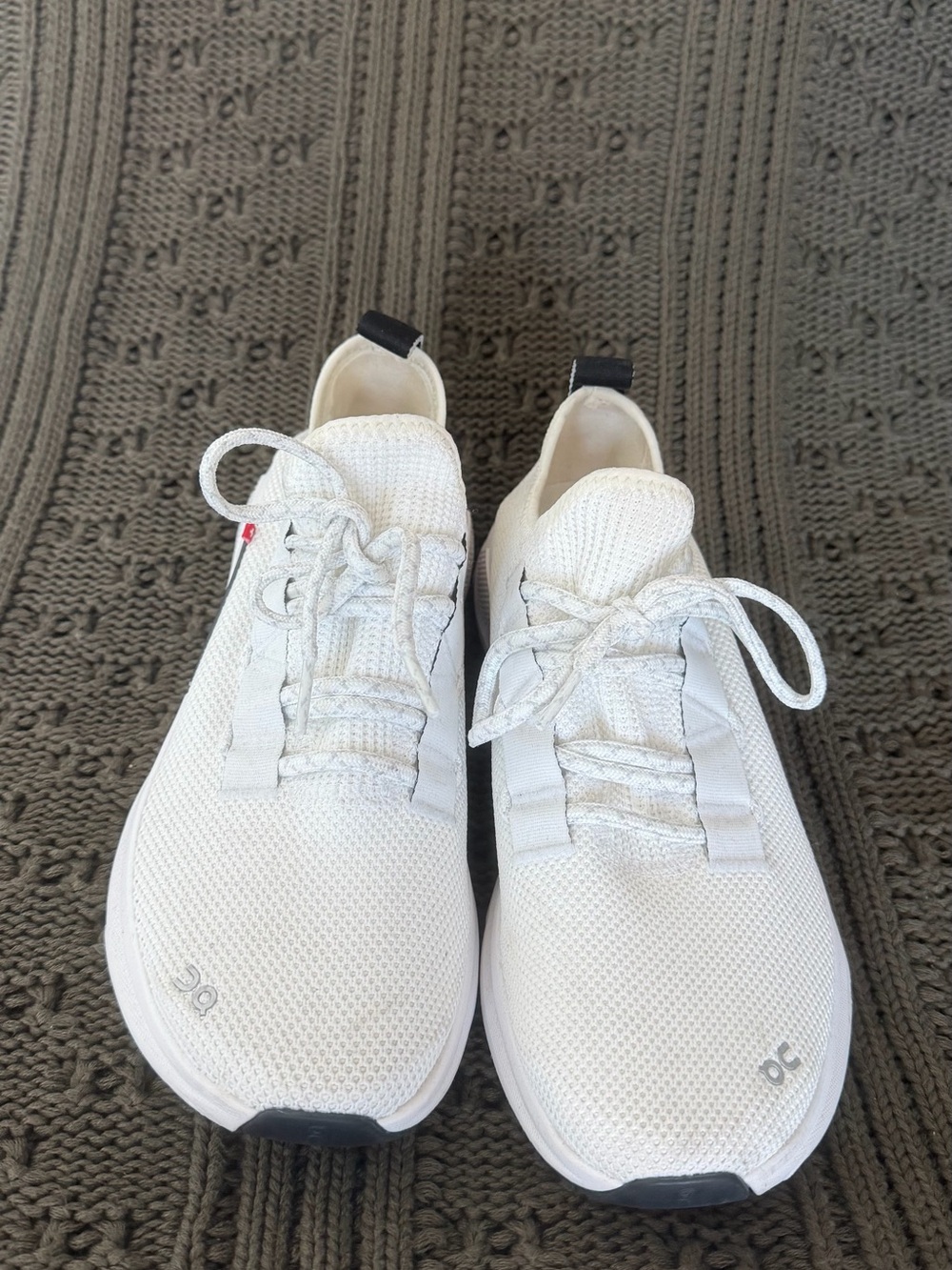 On CloudEasy White Mesh Sneakers with Black Accent - Picture 2 of 3